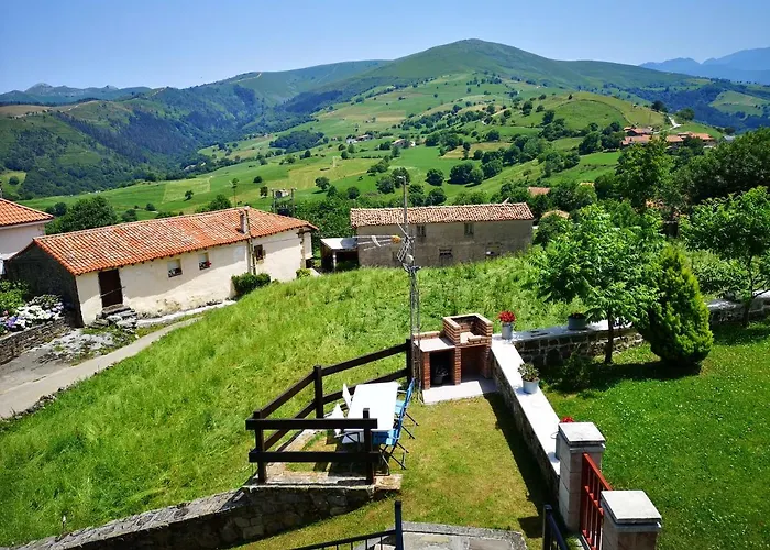 Country house La Charruca Abionzo